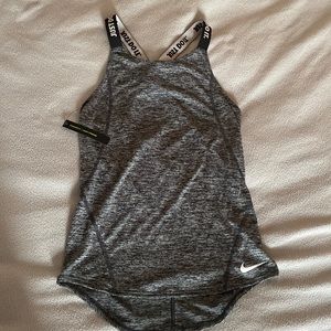 NWT Nike Girls Large Athletic Training Tank Top